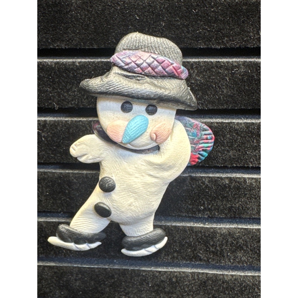 Vintage Christmas Holiday Costume Ceramic‎ Snowman Pin U421